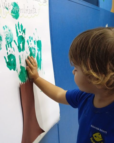 foto de PEQUENOS ARTISTAS EM AÇÃO