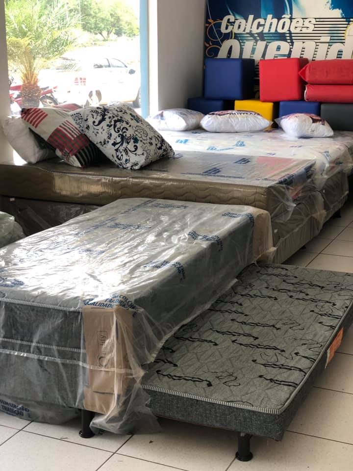 foto de Cama de solteiro com auxiliar