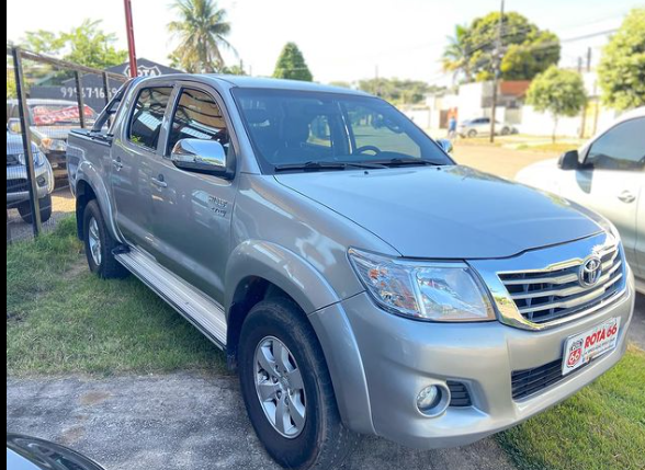 foto de TOYOTA HILUX SRV