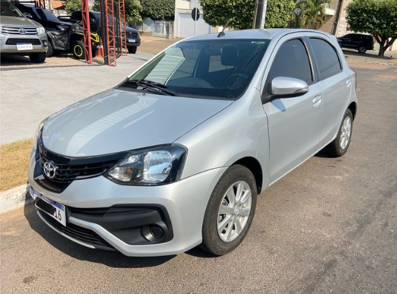 foto de TOYOTA ETIOS X AUTOMÁTICO