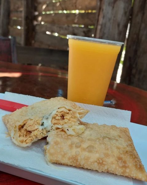 foto de TODO DIA É DIA DE COMER PASTEL