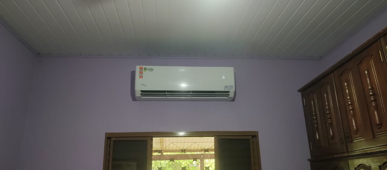 foto de INSTALAÇÃO AR CONDICIONADO 18.000 BTUS INVERTER