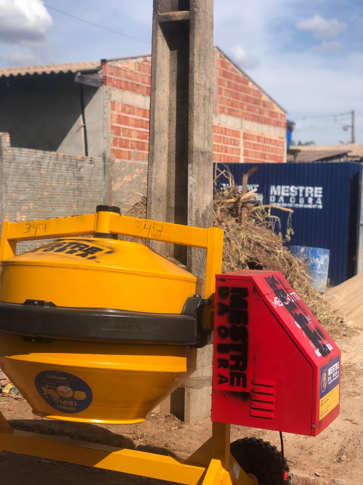 foto de VAI ALUGAR EQUIPAMENTOS PARA A SUA OBRA? FALE COM O MESTRE!