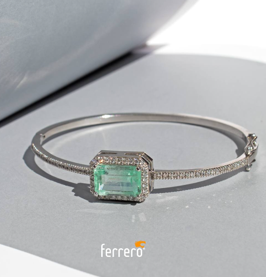 foto de BRACELETE COM DIAMANTES E ESMERALDA