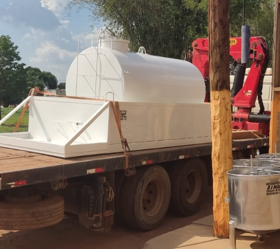 foto de TANQUE 3.000 LITROS PARA COMBUSTÍVEL