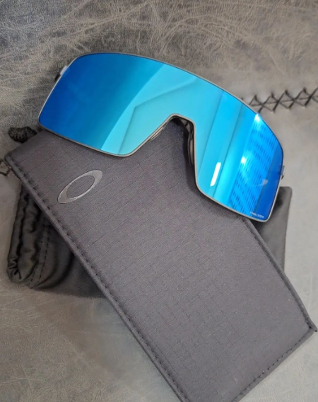 foto de ÓCULOS DE SOL OAKLEY